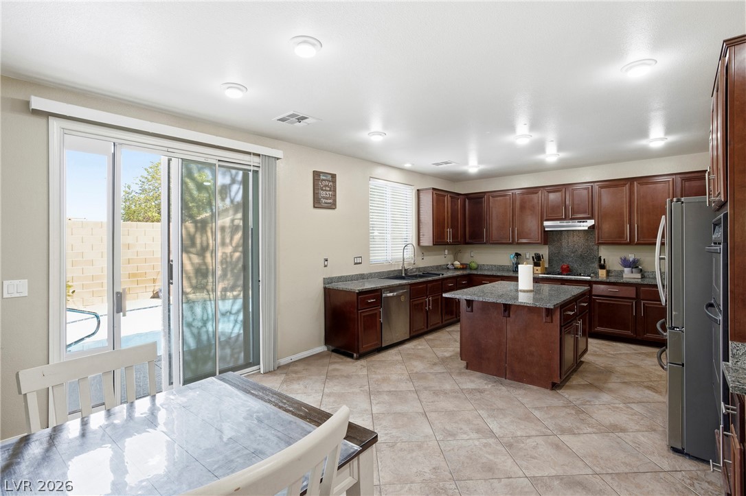 2128 Mountain Rail Drive Property Photo 16