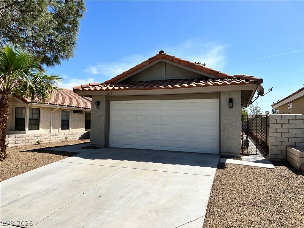 8304 Palmada Drive Property Photo 6