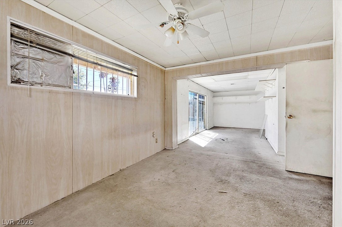 325 Vandalia Street Property Photo 8