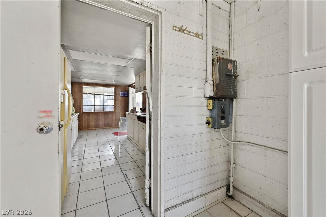 325 Vandalia Street Property Photo 16