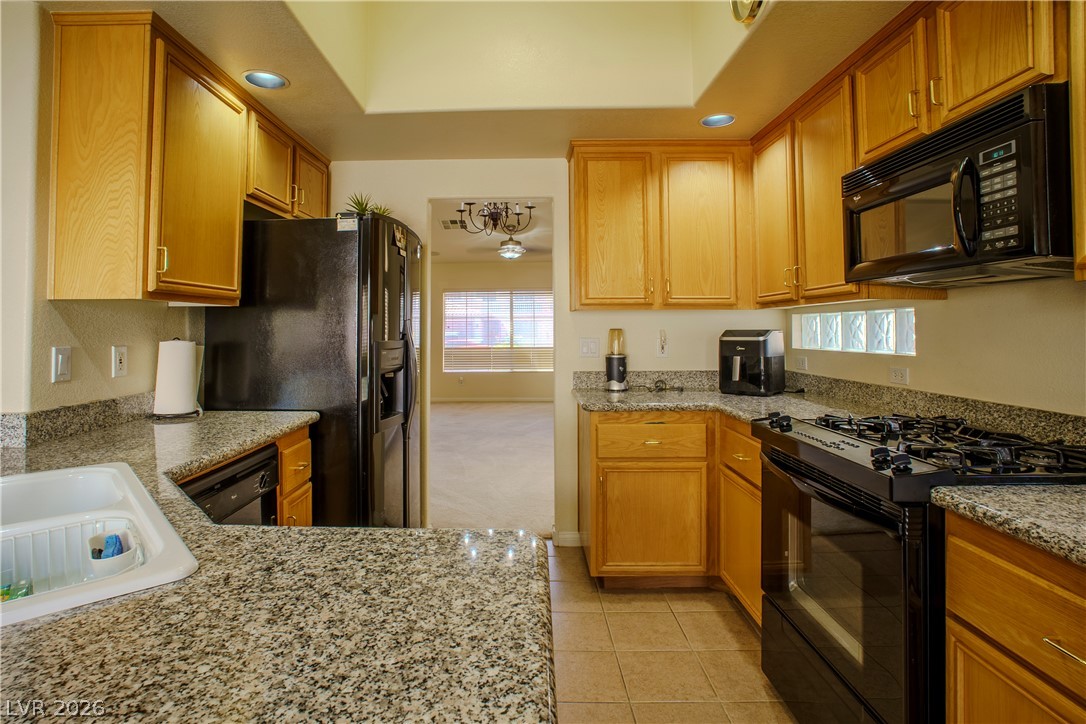6668 Ironbound Bay Avenue Property Photo 9