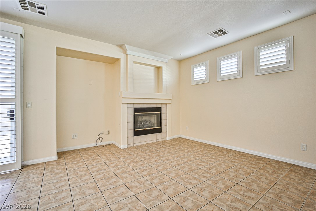 8468 Regal Hills Court Property Photo 8