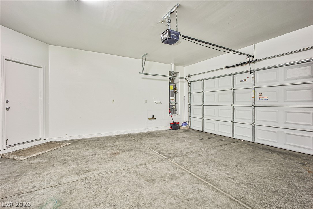 8468 Regal Hills Court Property Photo 28
