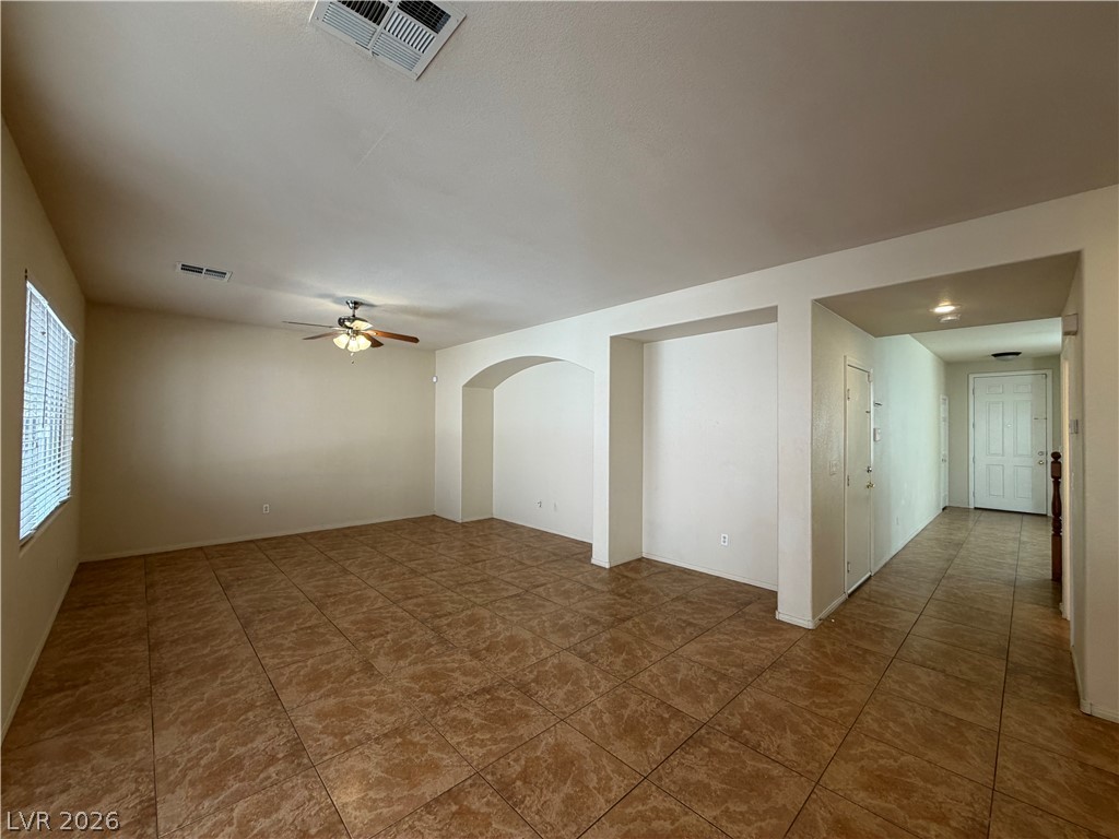 2307 Summer Home Street Property Photo 2