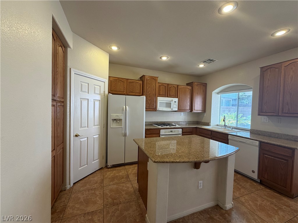 2307 Summer Home Street Property Photo 4