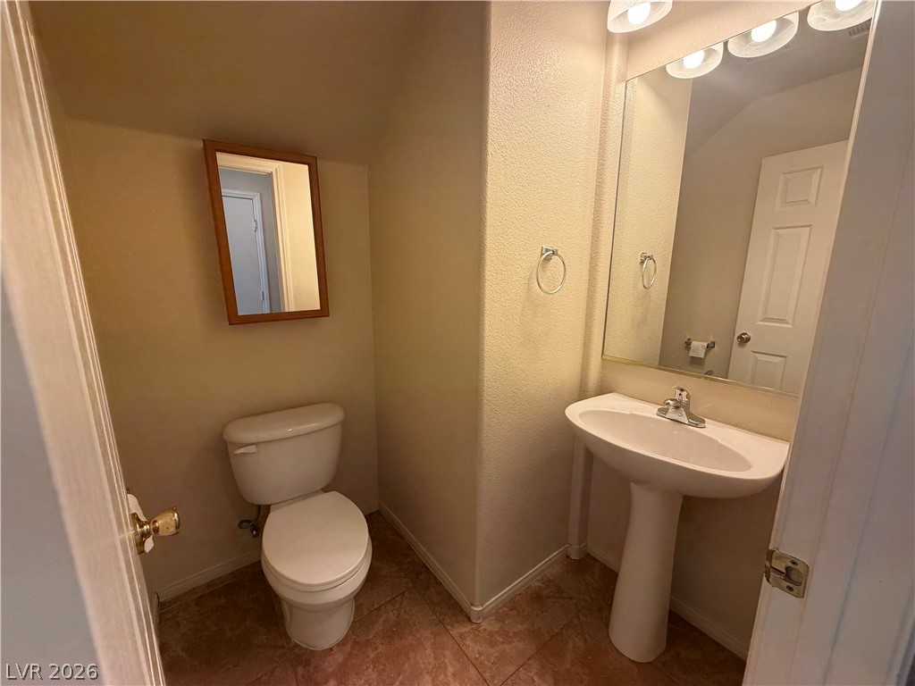 2307 Summer Home Street Property Photo 11
