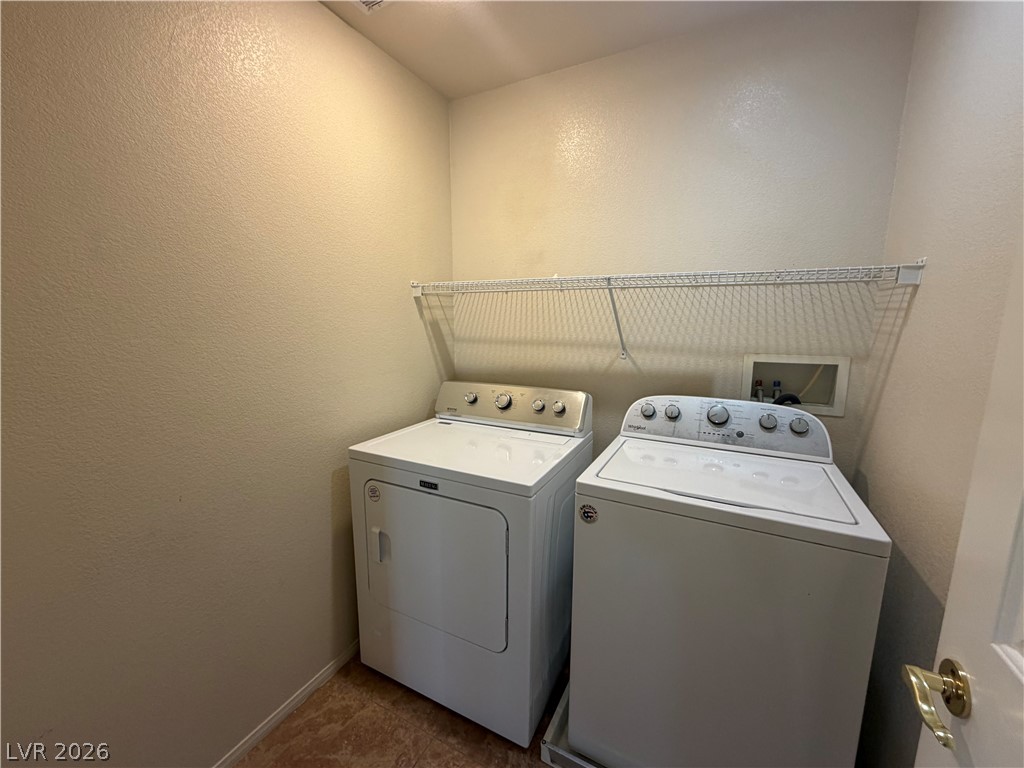 2307 Summer Home Street Property Photo 12