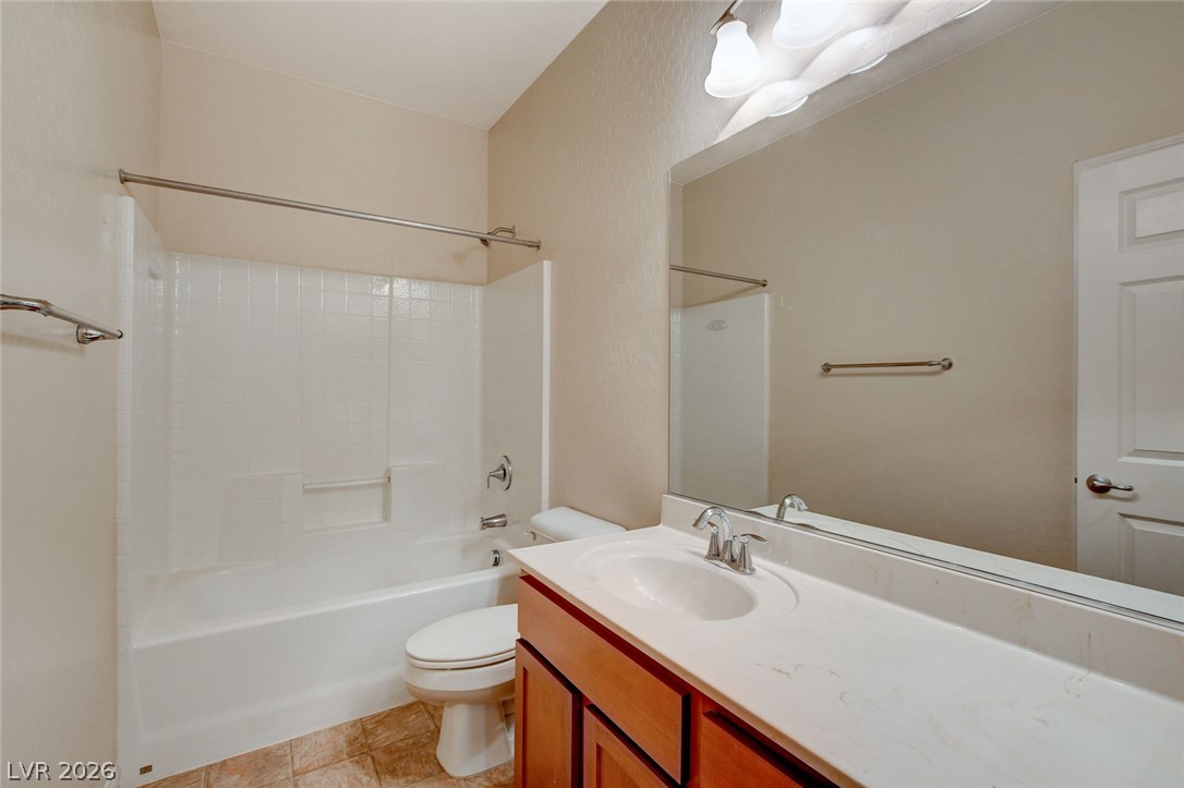 484 Punto Vallata Drive Property Photo 33