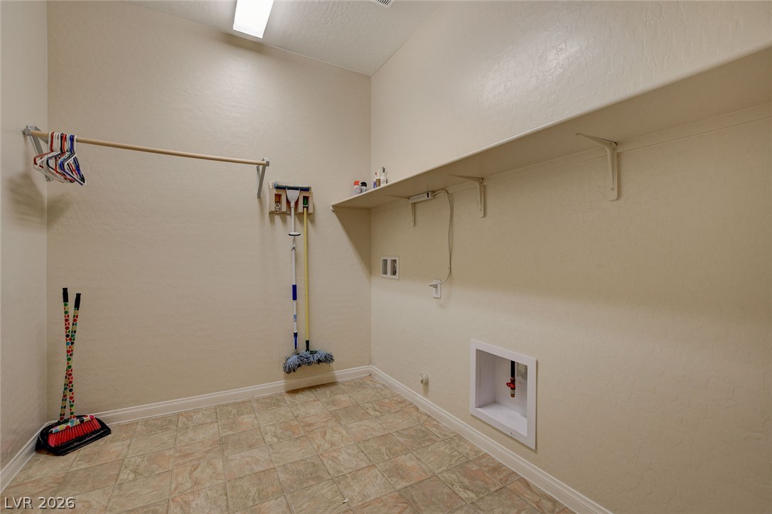 484 Punto Vallata Drive Property Photo 36