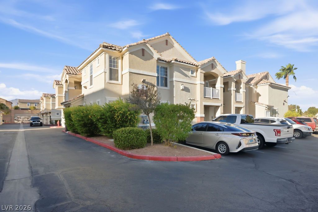 5855 Valley Drive 2163 Property Photo 4