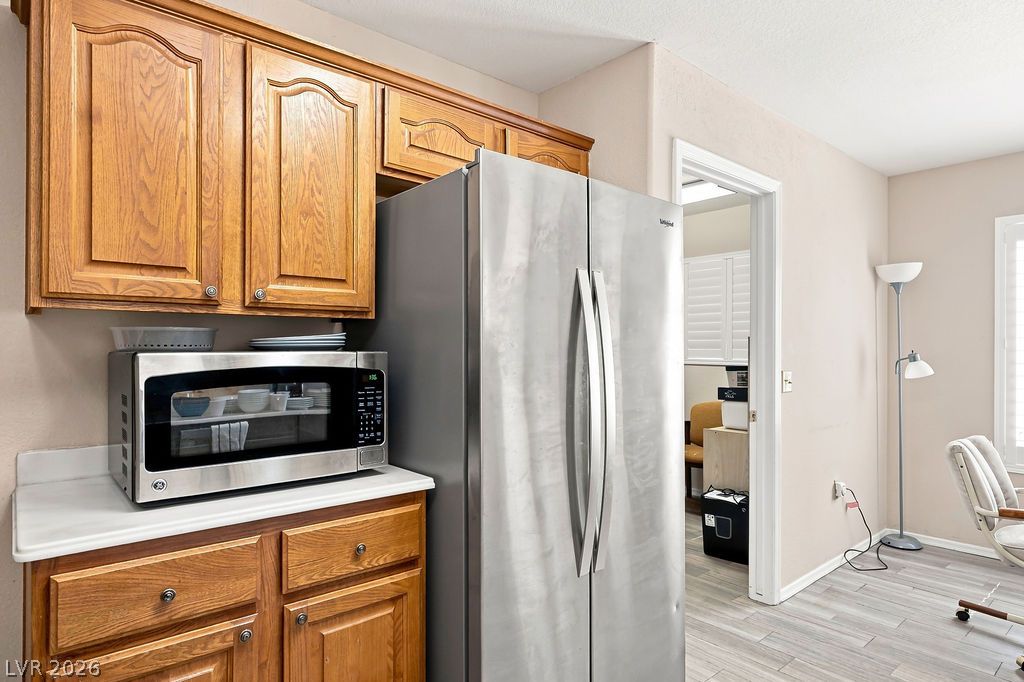 2513 Sungold Drive Property Photo 5