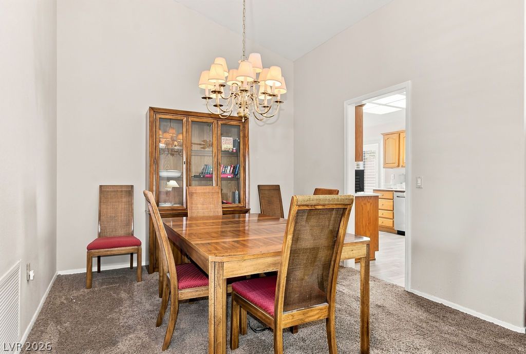 2513 Sungold Drive Property Photo 8