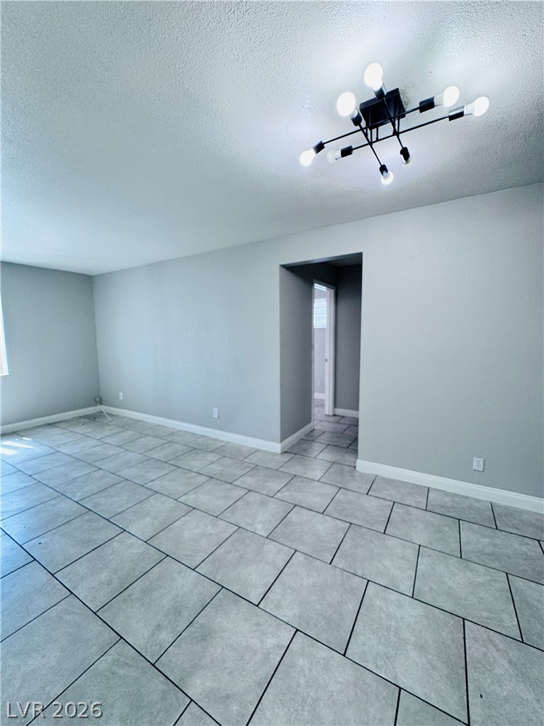 3671 Villa Knolls East Drive Property Photo 12