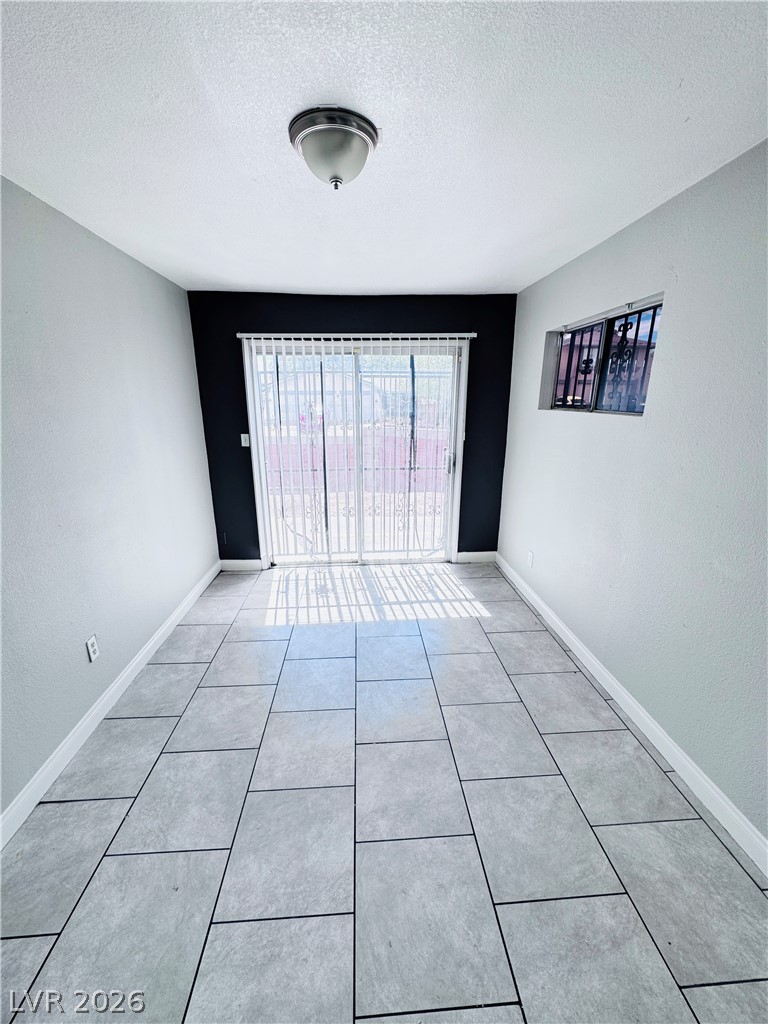 3671 Villa Knolls East Drive Property Photo 14