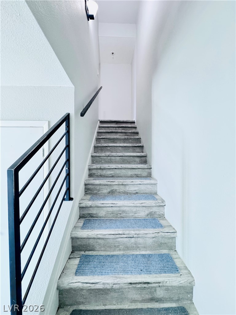 3671 Villa Knolls East Drive Property Photo 21