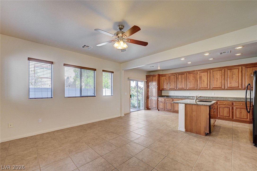 8148 Sandy Slope Court Property Photo 8