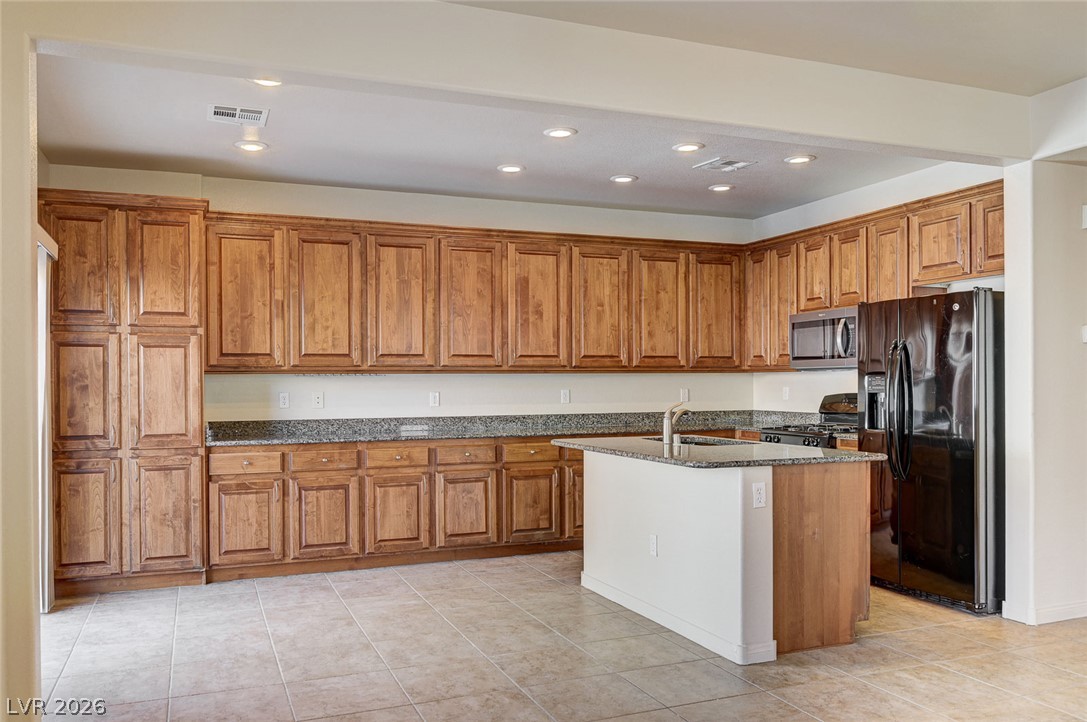 8148 Sandy Slope Court Property Photo 10