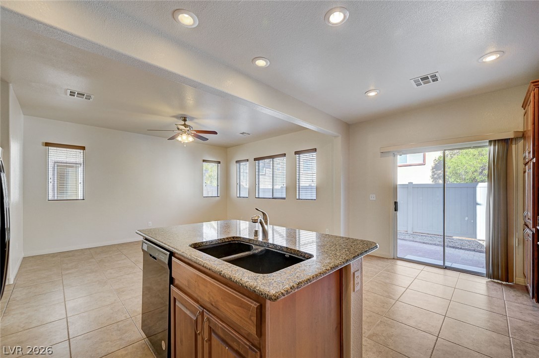 8148 Sandy Slope Court Property Photo 14