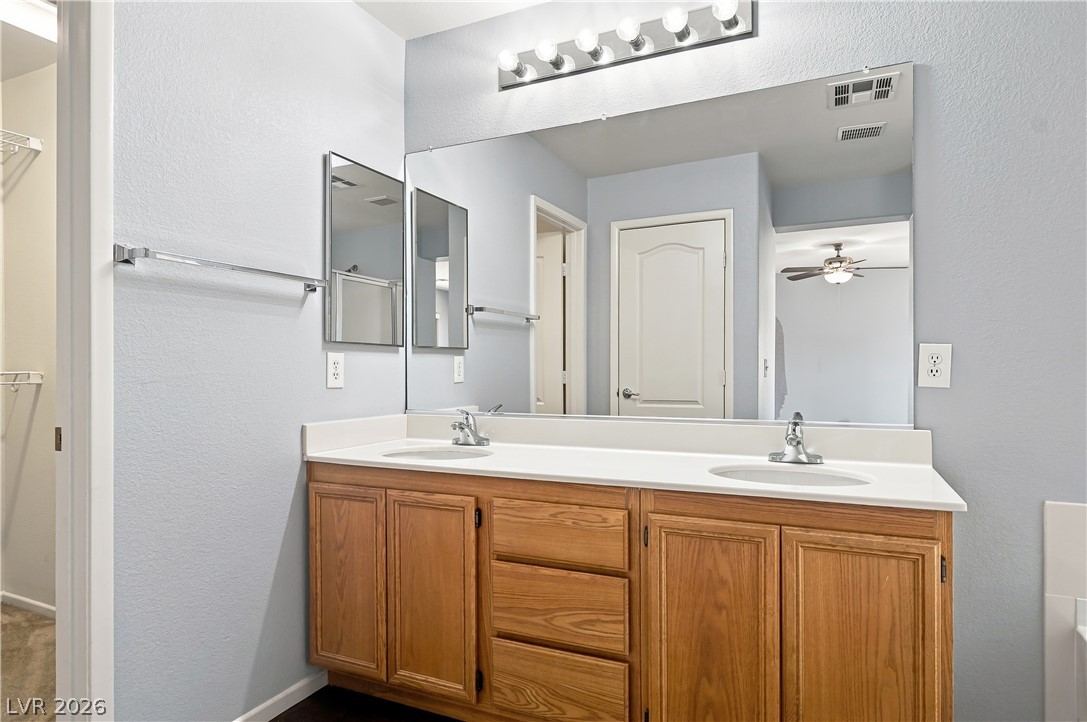 8347 Brilliant Ruby Court Property Photo 18
