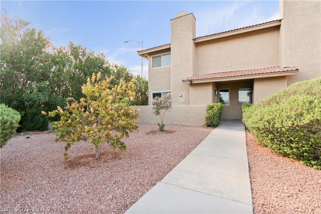 3357 Narod Street Property Photo 2