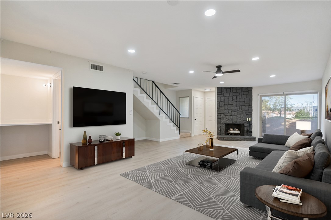 3357 Narod Street Property Photo 4
