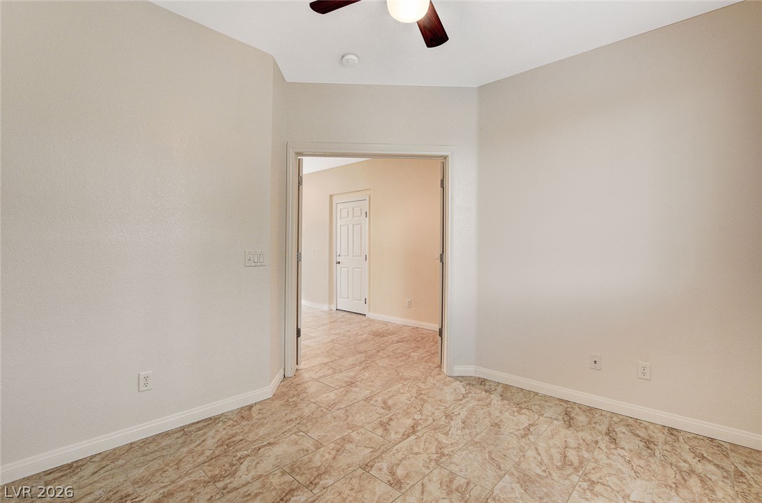 5548 Ayers Cliff Street Property Photo 7
