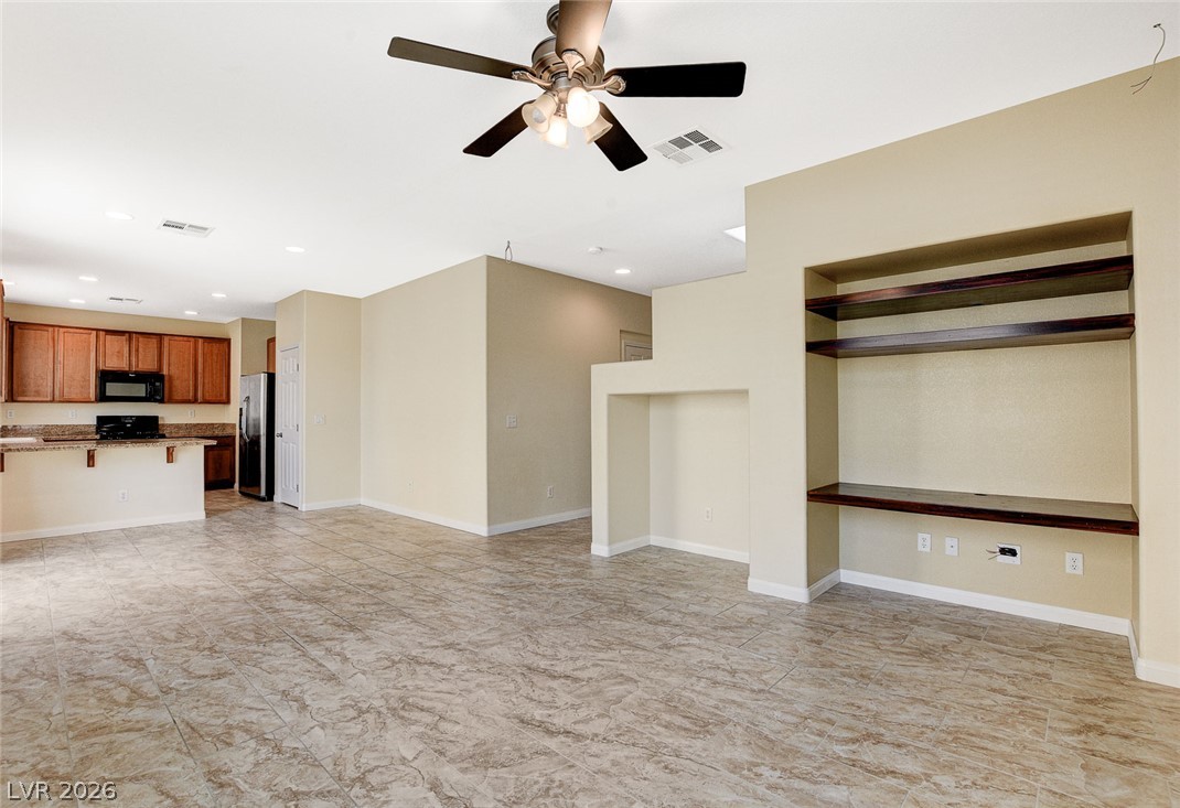5548 Ayers Cliff Street Property Photo 12