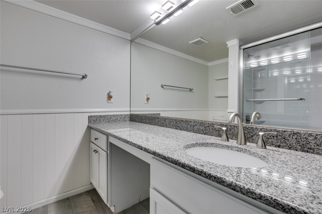 714 Oakmont Avenue 1104 Property Photo 36