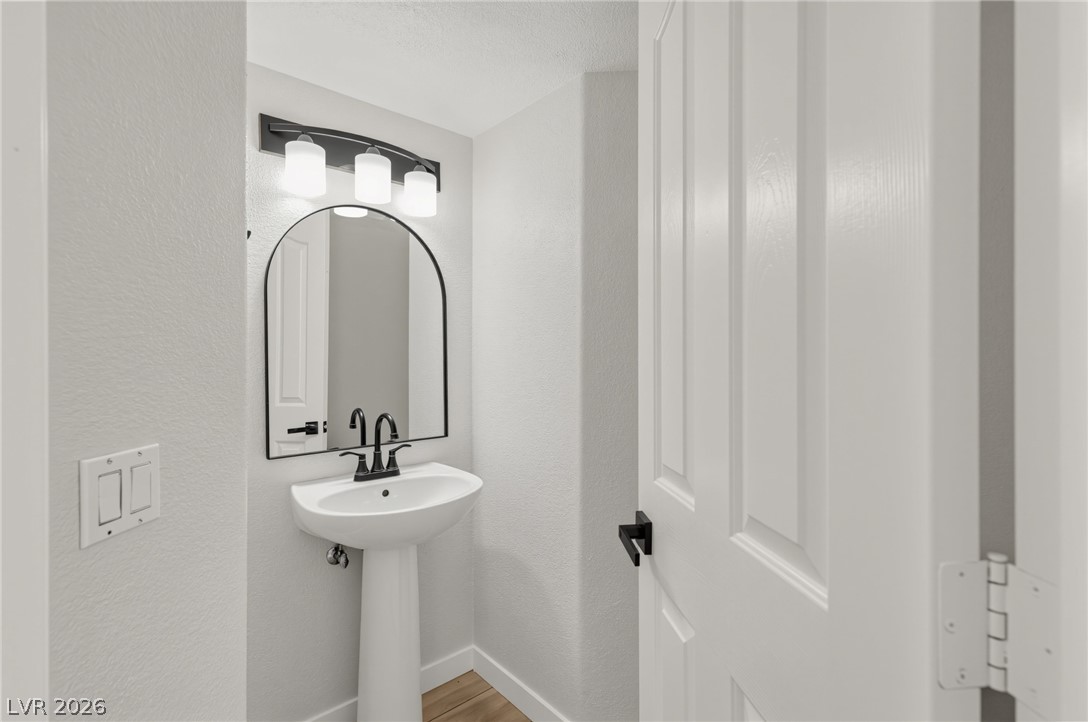 8501 Copper Mine Avenue Property Photo 9