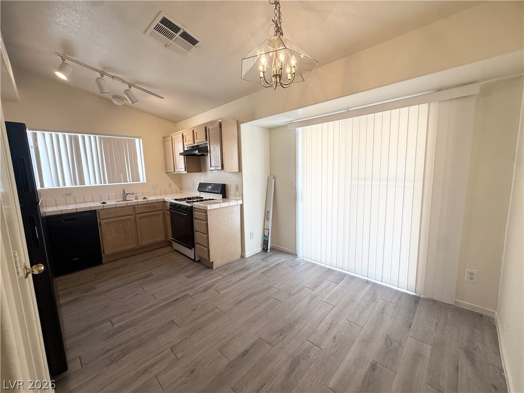 5502 Iberville Street Property Photo 7