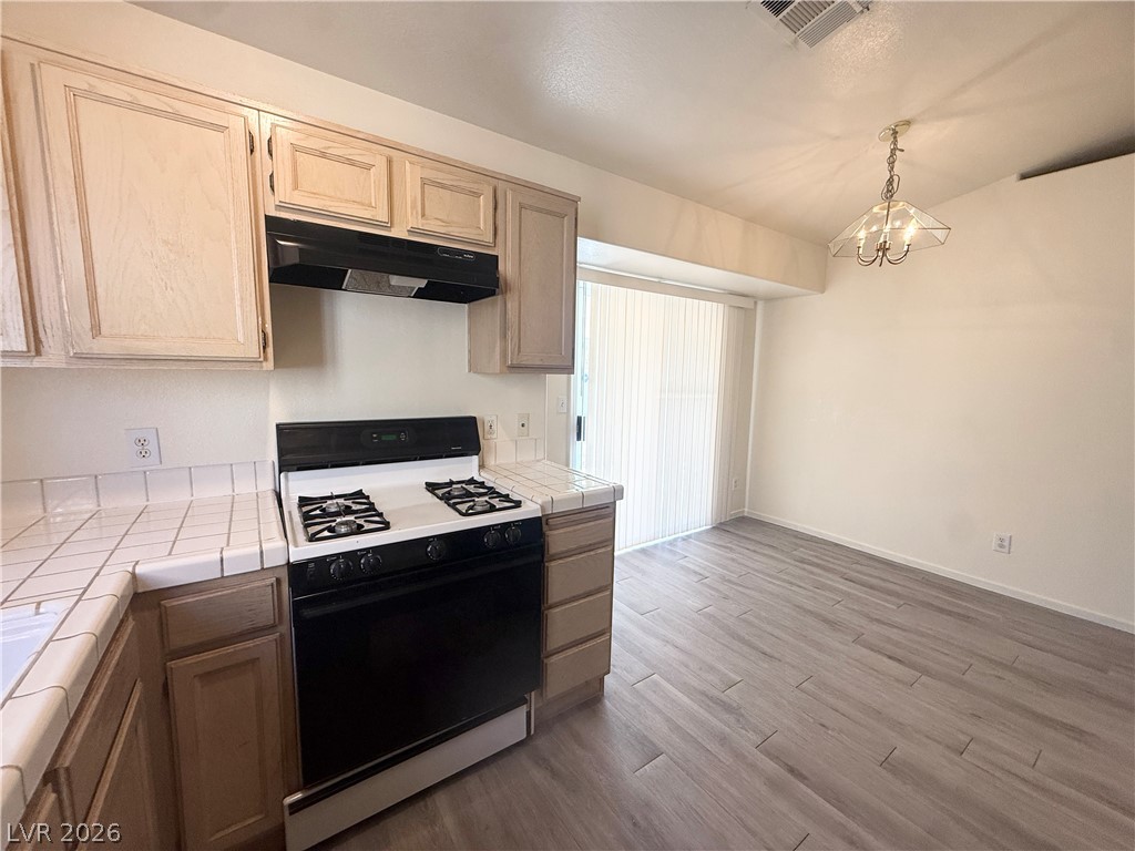 5502 Iberville Street Property Photo 8