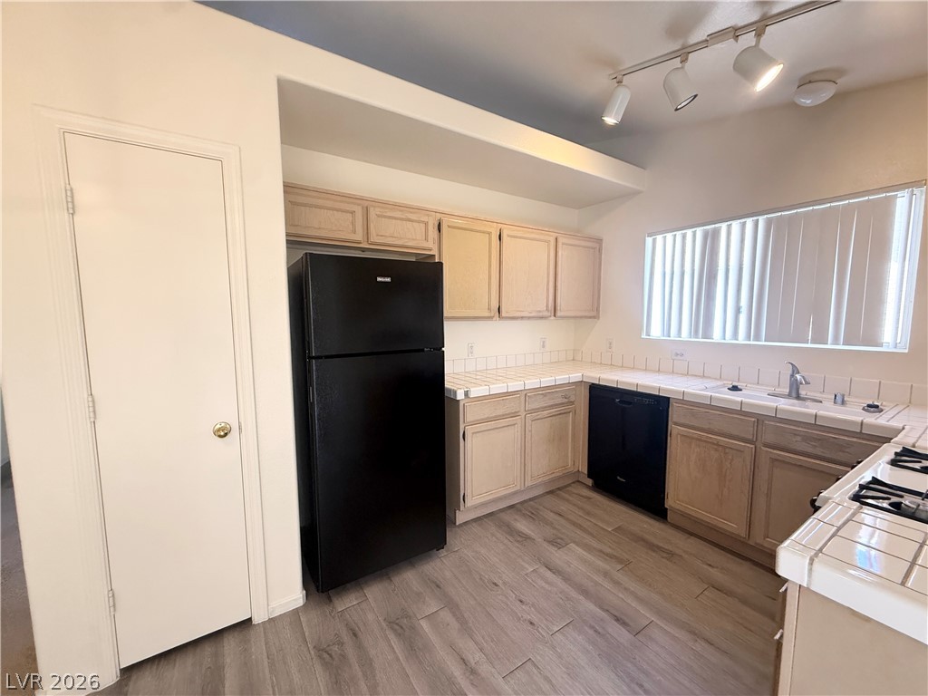 5502 Iberville Street Property Photo 10