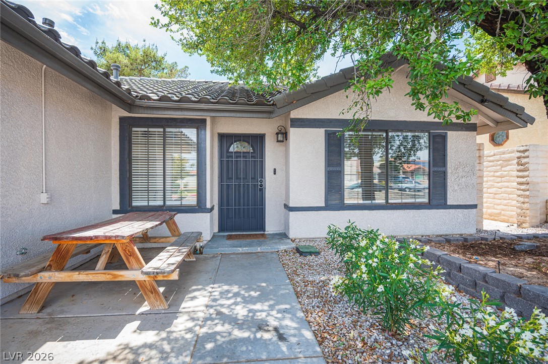 3139 Regal Oak Drive Property Photo 4