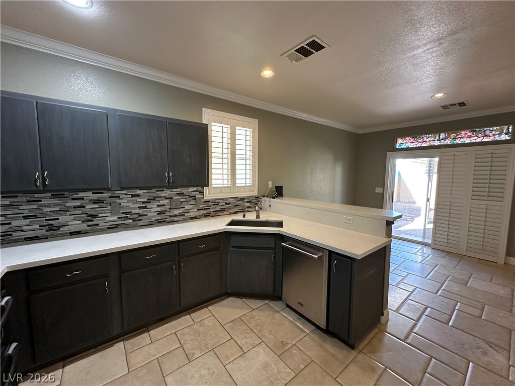 7115 Hedgemaple Court Property Photo 5