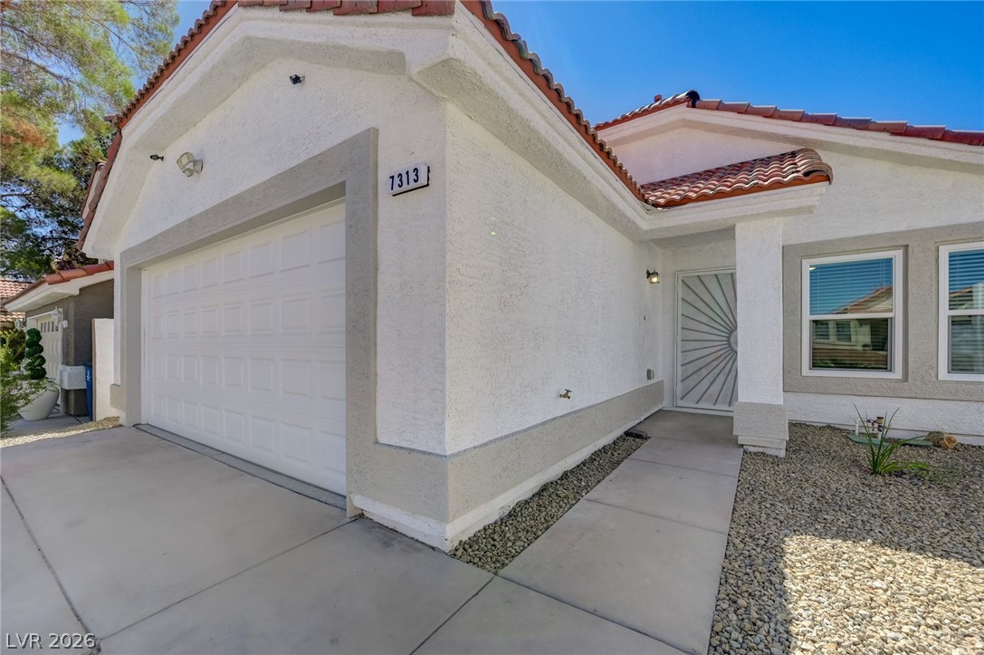 7313 Silver Ridge Drive Property Photo 4