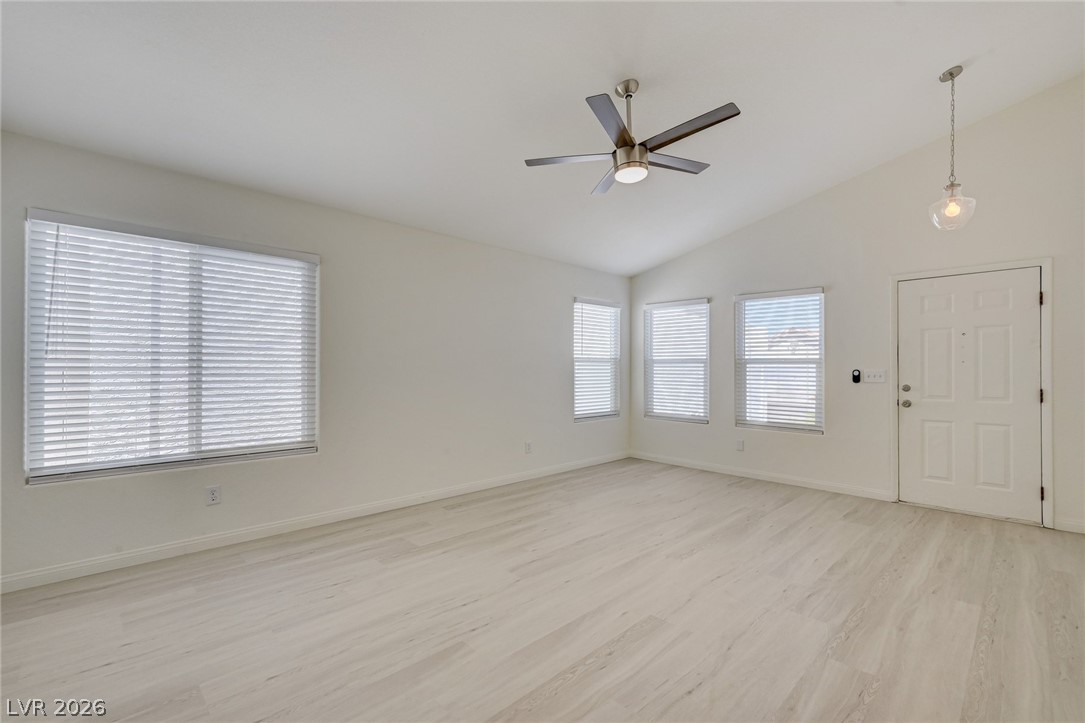 7313 Silver Ridge Drive Property Photo 8