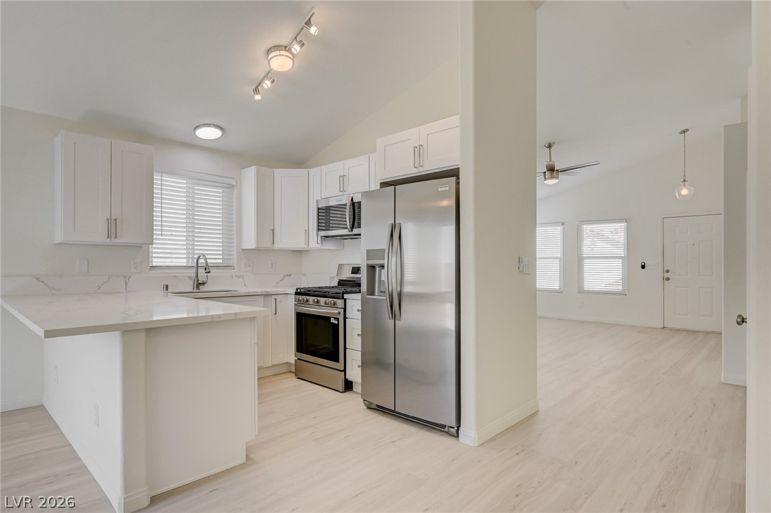 7313 Silver Ridge Drive Property Photo 11