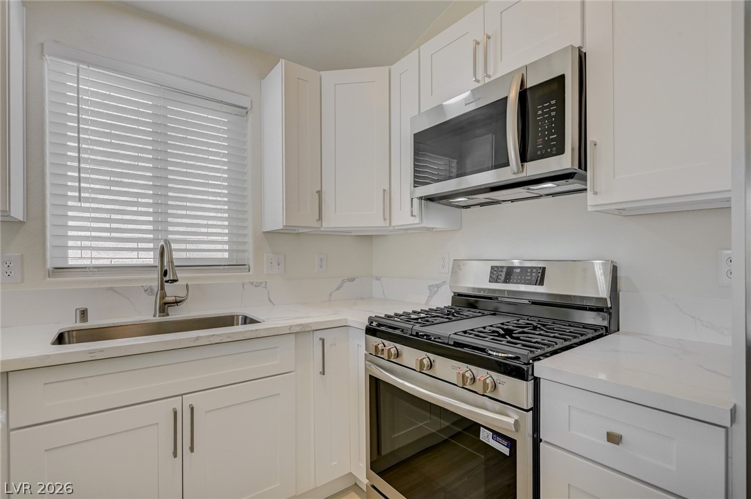 7313 Silver Ridge Drive Property Photo 16