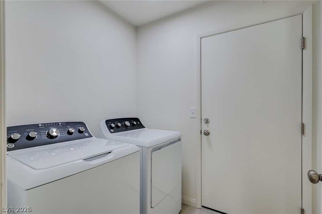 7313 Silver Ridge Drive Property Photo 35