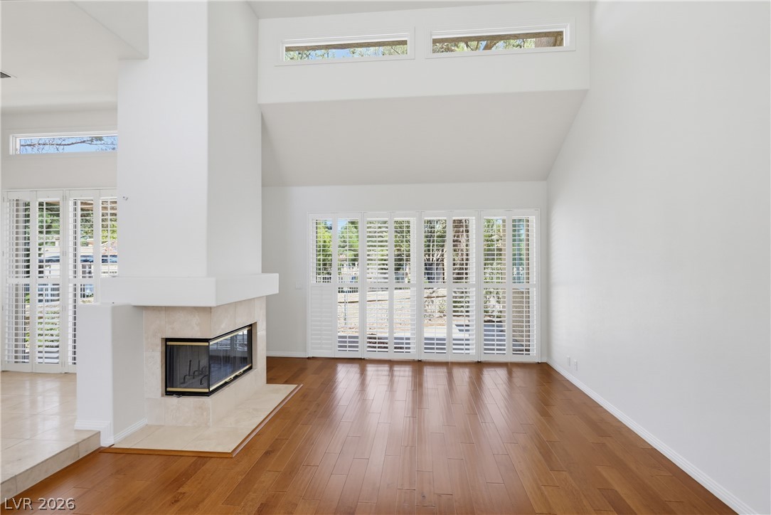 8166 Round Hills Circle Property Photo 3