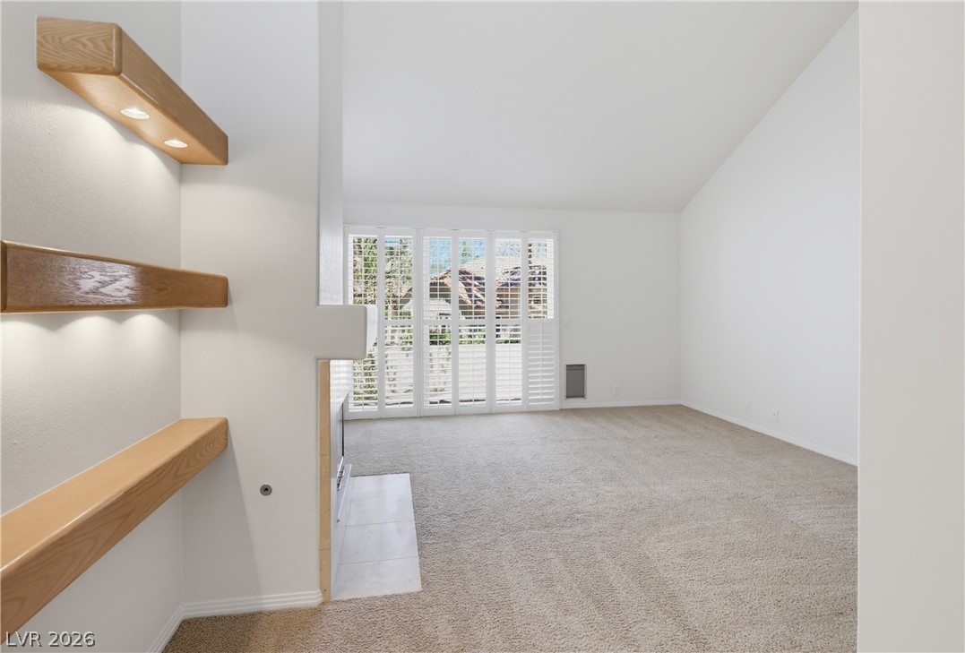 8166 Round Hills Circle Property Photo 16