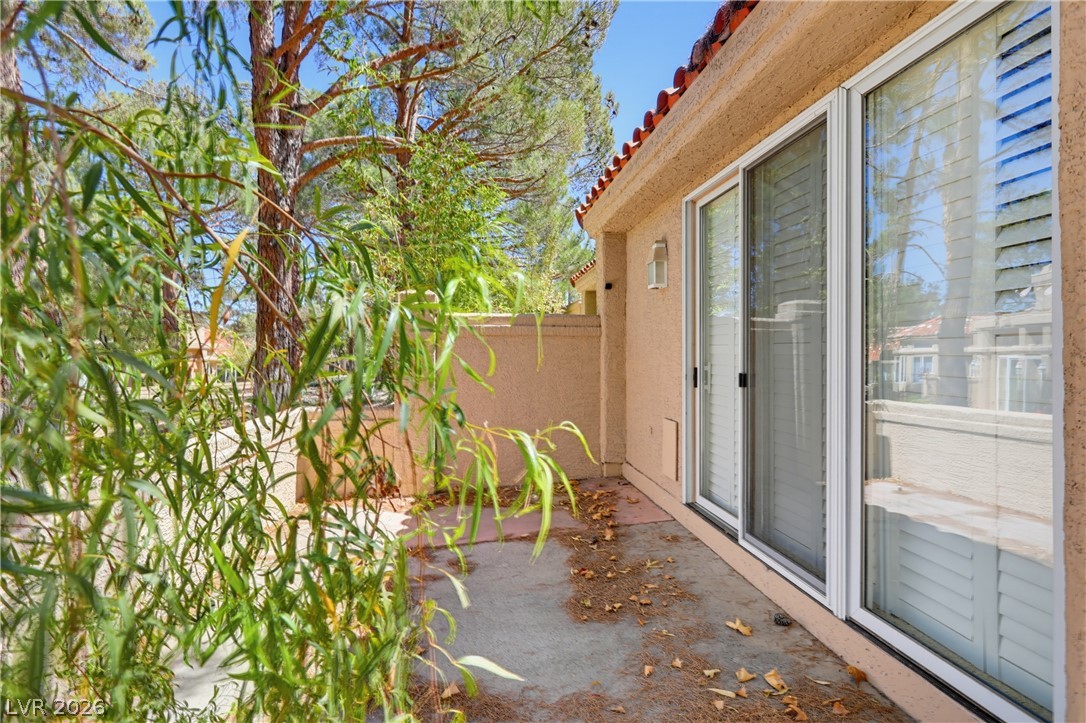 8166 Round Hills Circle Property Photo 36