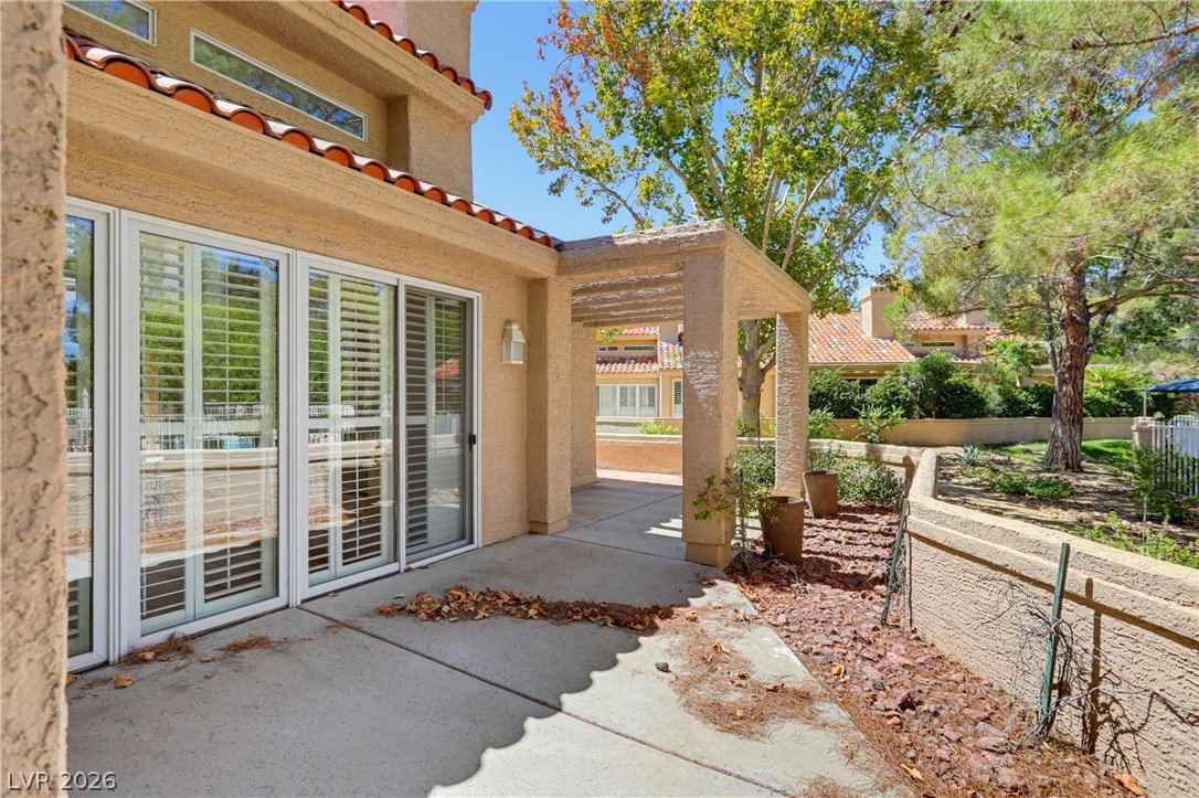 8166 Round Hills Circle Property Photo 37