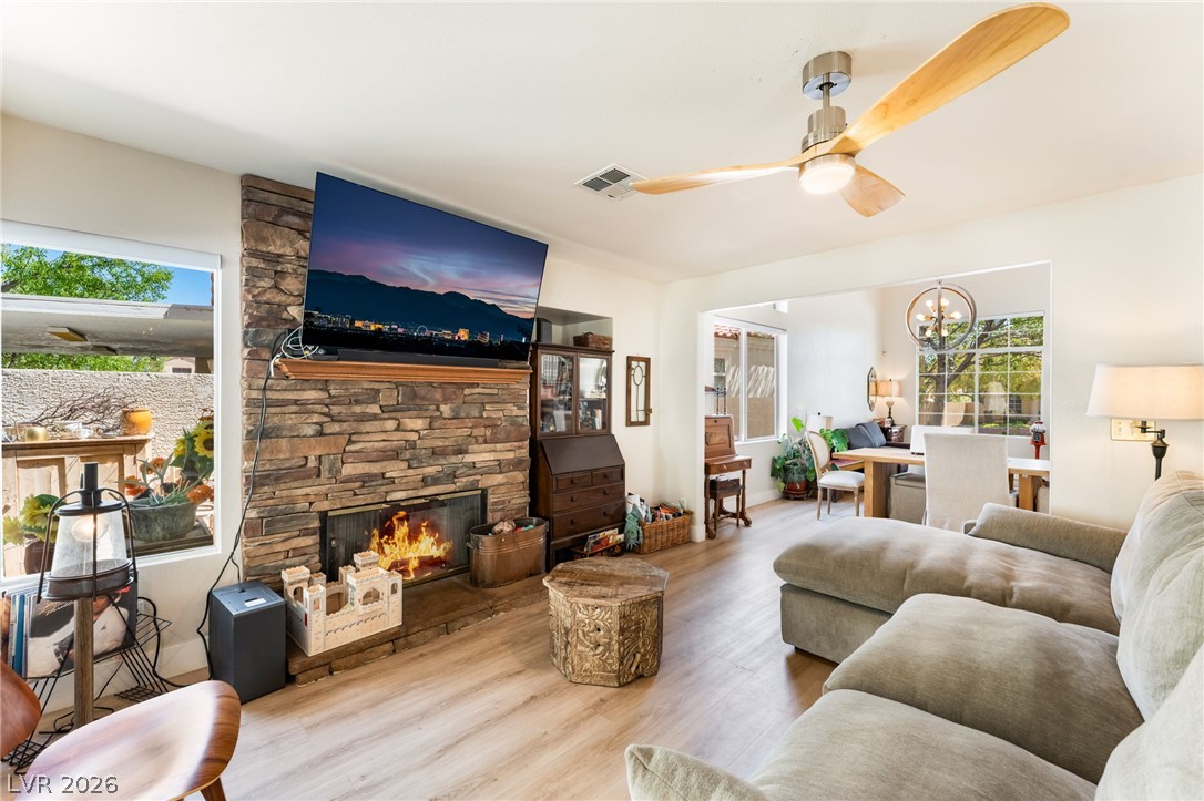 2421 Ivy Garden Court Property Photo 16