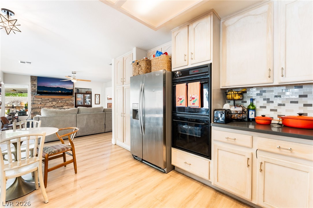 2421 Ivy Garden Court Property Photo 21