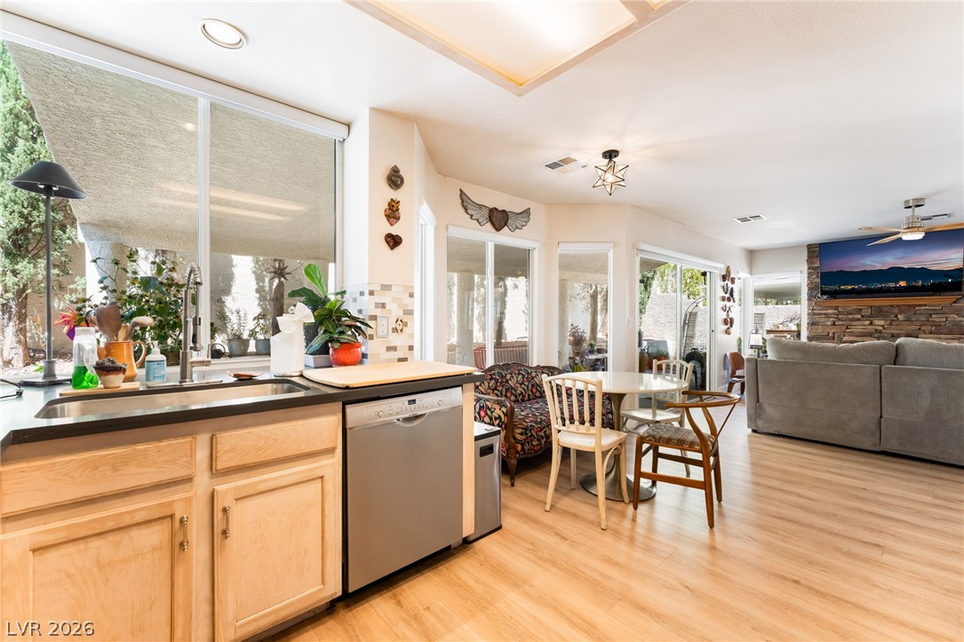 2421 Ivy Garden Court Property Photo 22