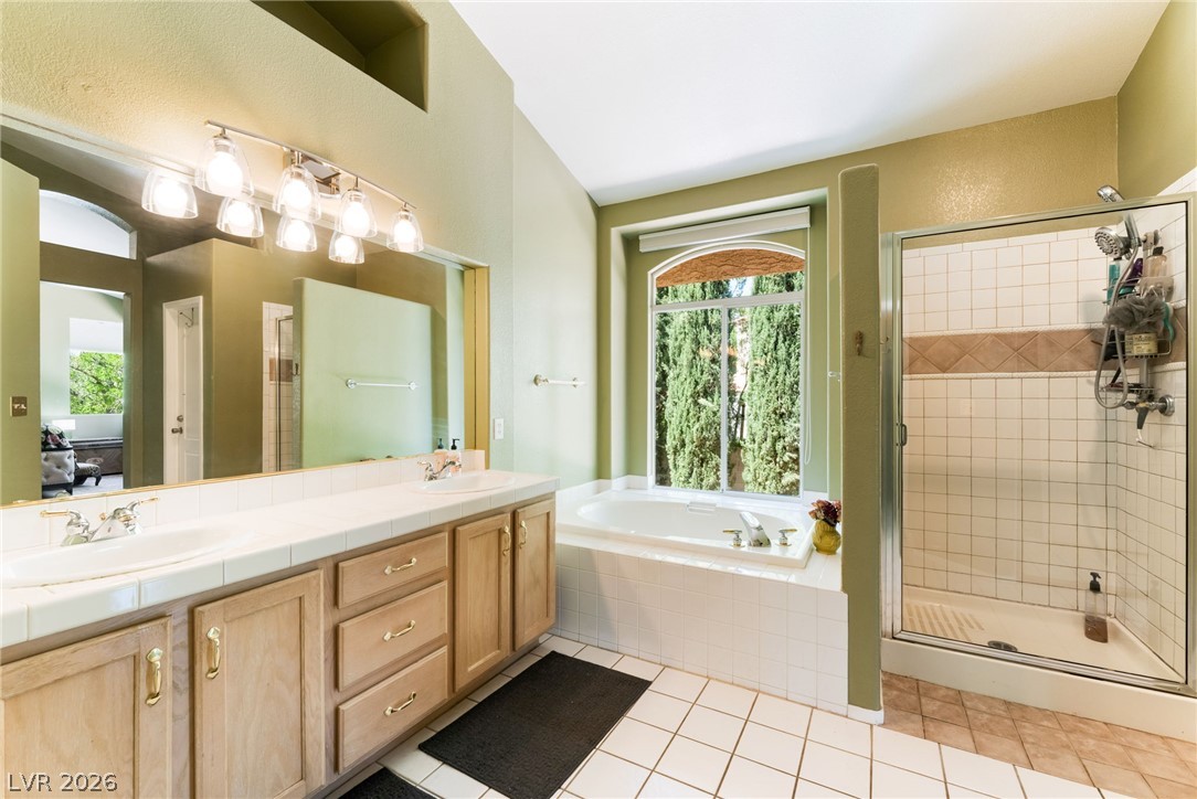 2421 Ivy Garden Court Property Photo 31