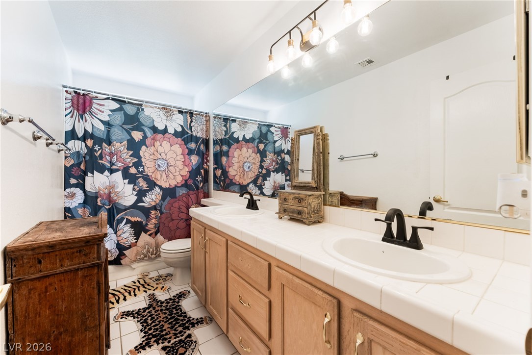 2421 Ivy Garden Court Property Photo 35