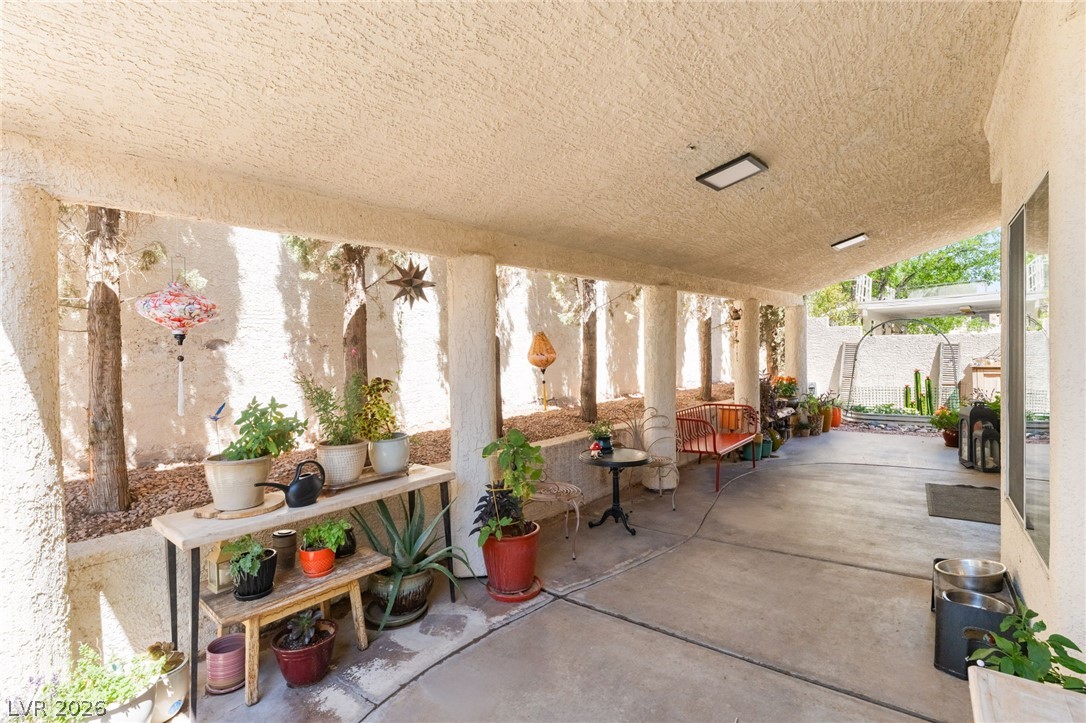 2421 Ivy Garden Court Property Photo 41
