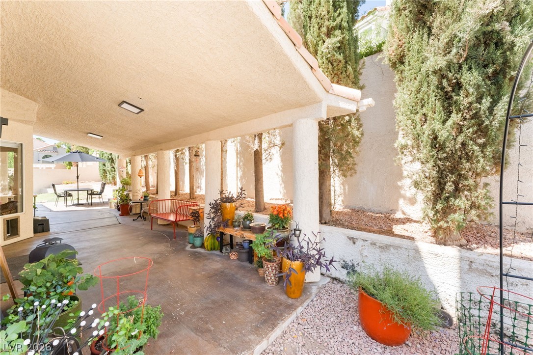 2421 Ivy Garden Court Property Photo 42